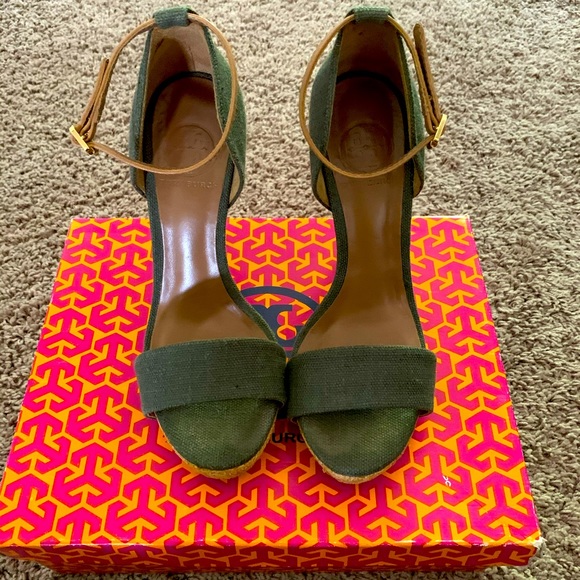 Tory Burch Shoes - Tory Burch Ankle Strap Heel Sandals 7